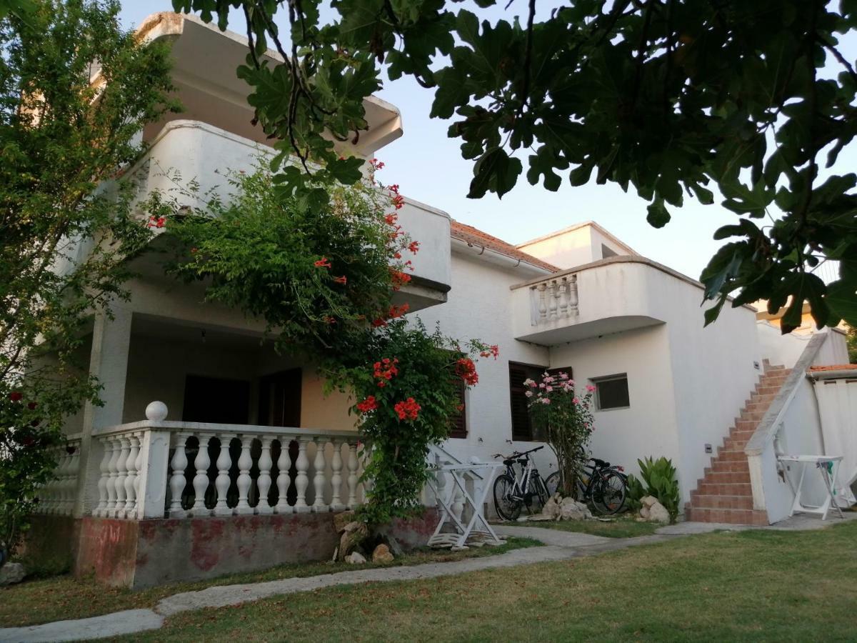 Apartmani Petra Vrsi Εξωτερικό φωτογραφία